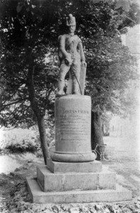 Szobor Rostás Pálról. (Forrás: budakeszikultura.hu)